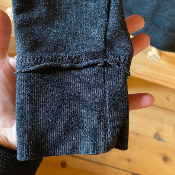 Billabong hooded pull-over - Picture 5 of 7